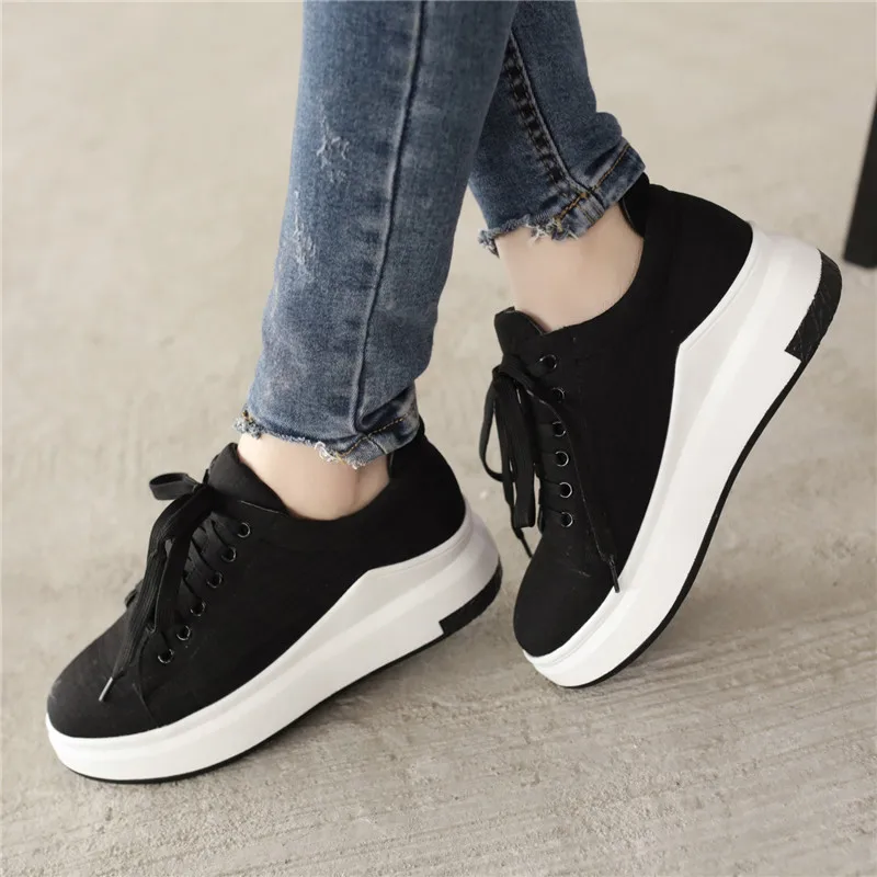 

YMECHIC 2018 Autumn Black Gray Flat Platform Cross Tied Lace Up Casual Womes Loafers Oxford Shoes Plus Size Lady Platforms Flats
