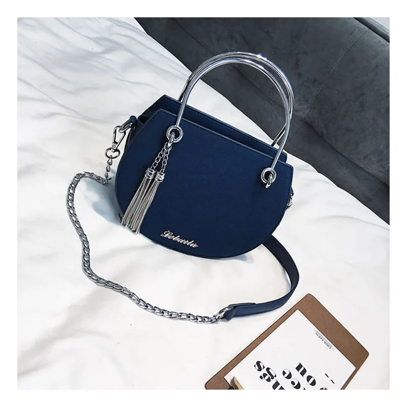 Маленькая женская сумочка от бренда HoGion.