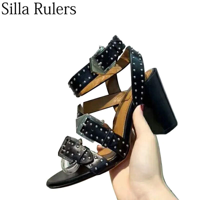 

2019 Fashion Peep Toe Rivet High Heel Sandals Round Toe One Strap Metal buckle Summer Shoes Women Runway Gladiator sandals woman