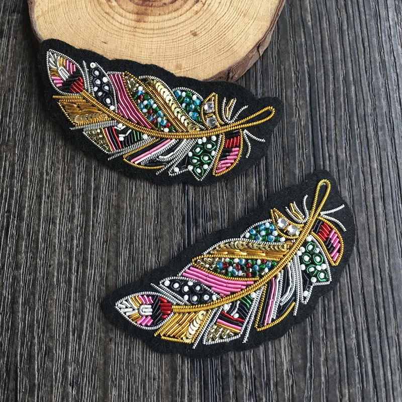 

2019 new high quality special color feathers French design DIY clothing accessories Indian silk brooch