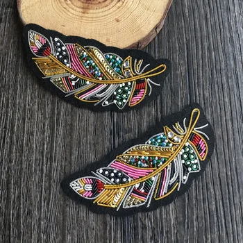 

2019 new high quality special color feathers French design DIY clothing accessories Indian silk brooch
