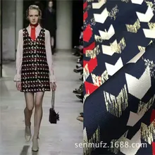 Жаккардовая ткань трехмерная розовая Золотая жаккардовая розовая ткань осенне-зимнее модное гобеленовое платье DK07