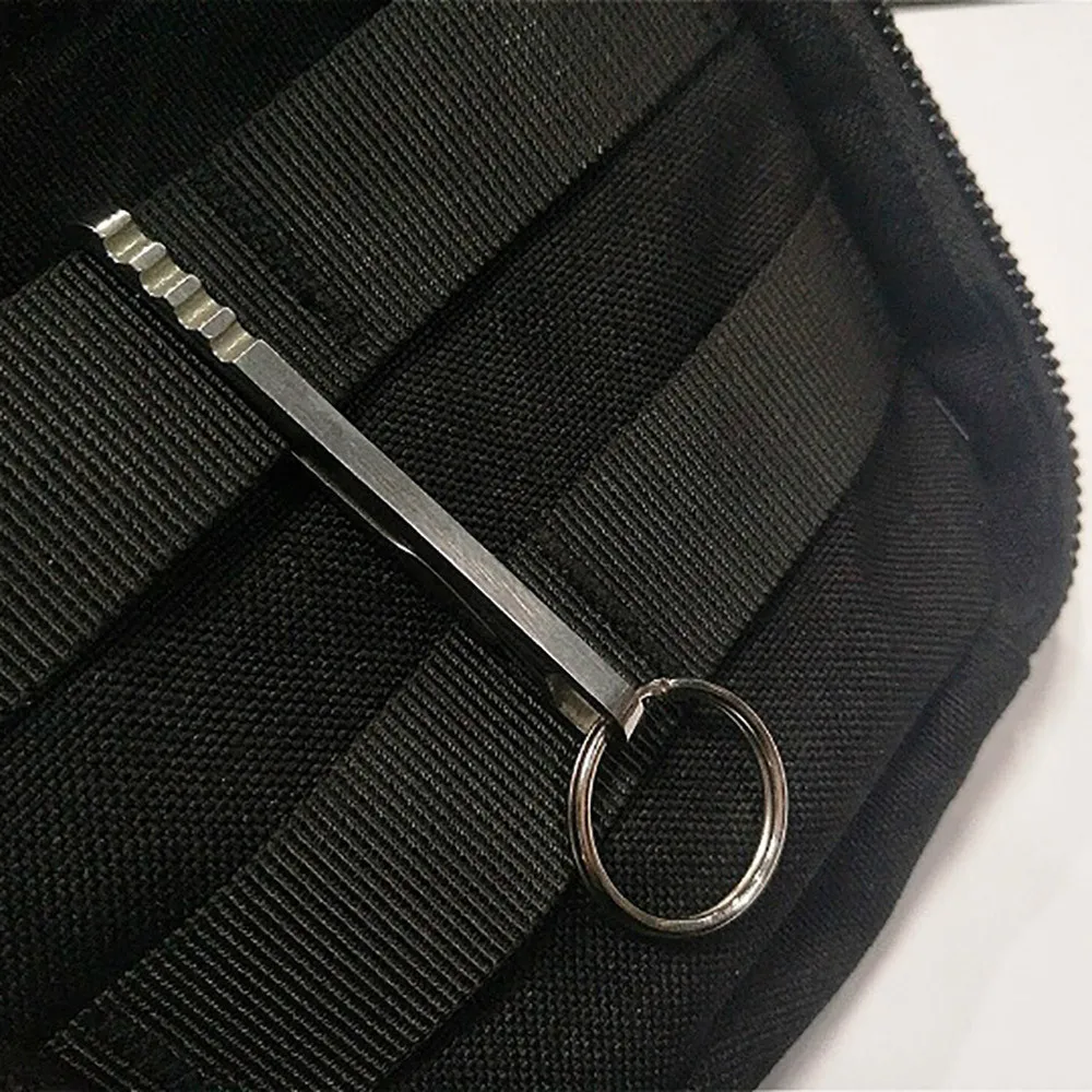 

Climbing Key Clip Hook Buckle Titanium Alloy Keyring Keychain Multifunctional Carabiner Quickdraws Survival Edc Equipment 001