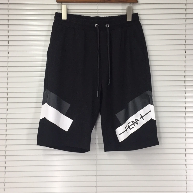 

Men's shorts thin casual shorts letters black and white patchwork men's pants new spring and summer 2019