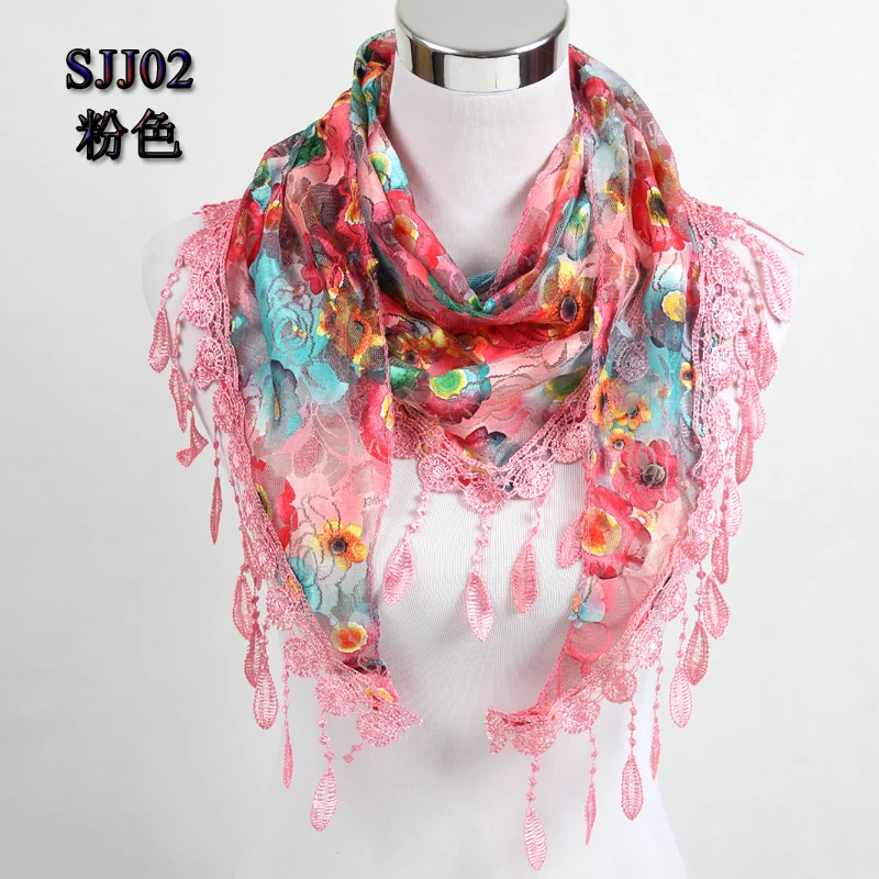 Женский модный треугольный шарф, кружевной цветочный летний пляжный шарф с кисточками, шифоновый шелковый шарф, Пашмина, палантин, хиджаб SJJ02 - Цвет: Pink