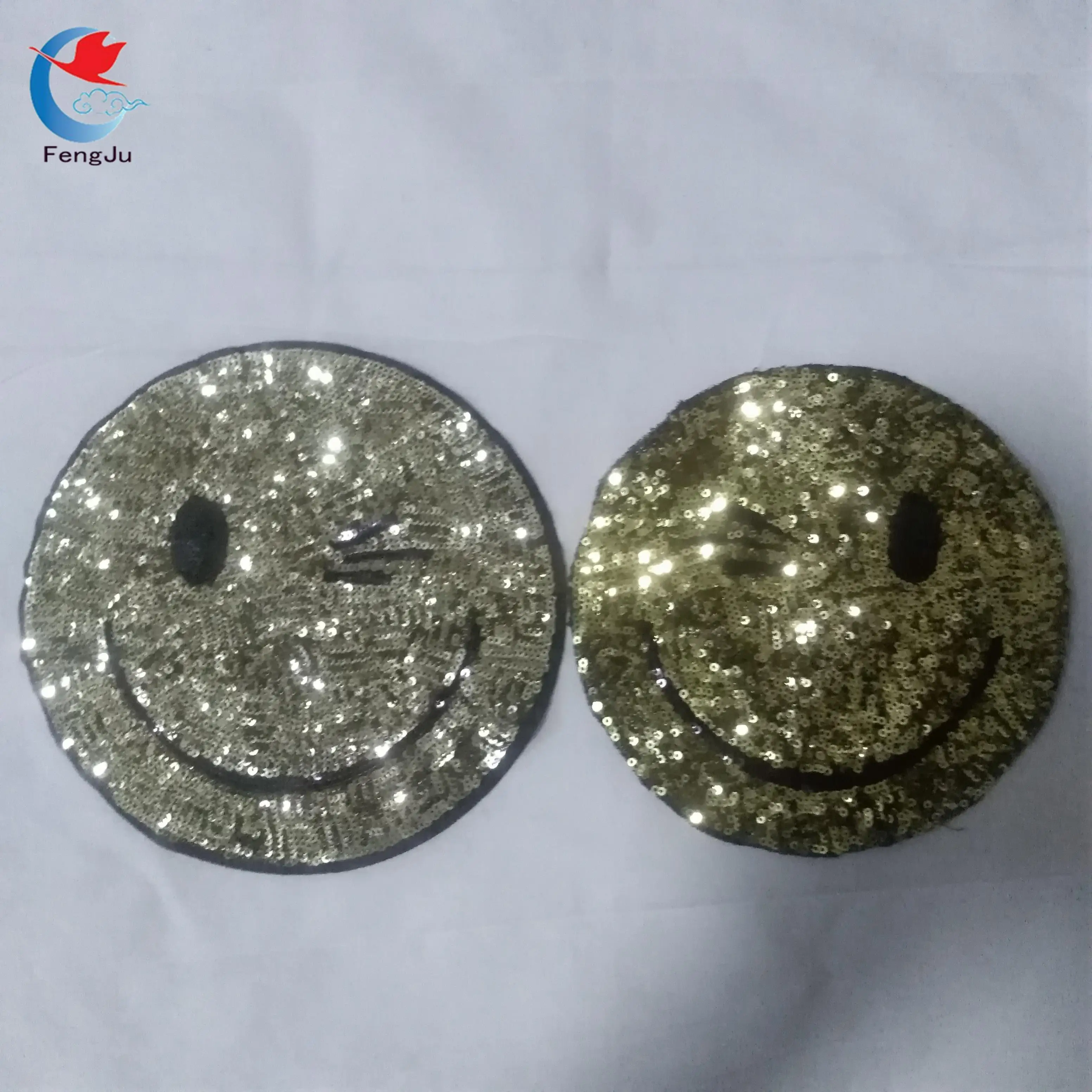 

FengJu Funny Smiley Rainbow Smile Gold Face Sequined Patches Sew-on Clothes Patch Decal Apparel Accessories Smile Patch 2pcs