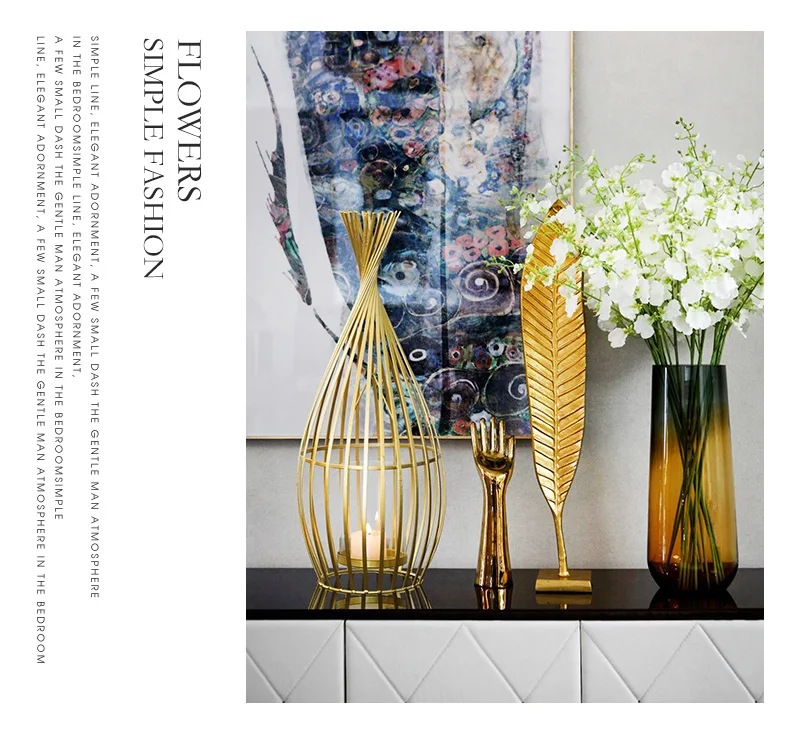 Golden Wrought Iron Geometric Candlestick Romantic Ornament Decoration Candle Light Dinner Props Small 1-Pcs