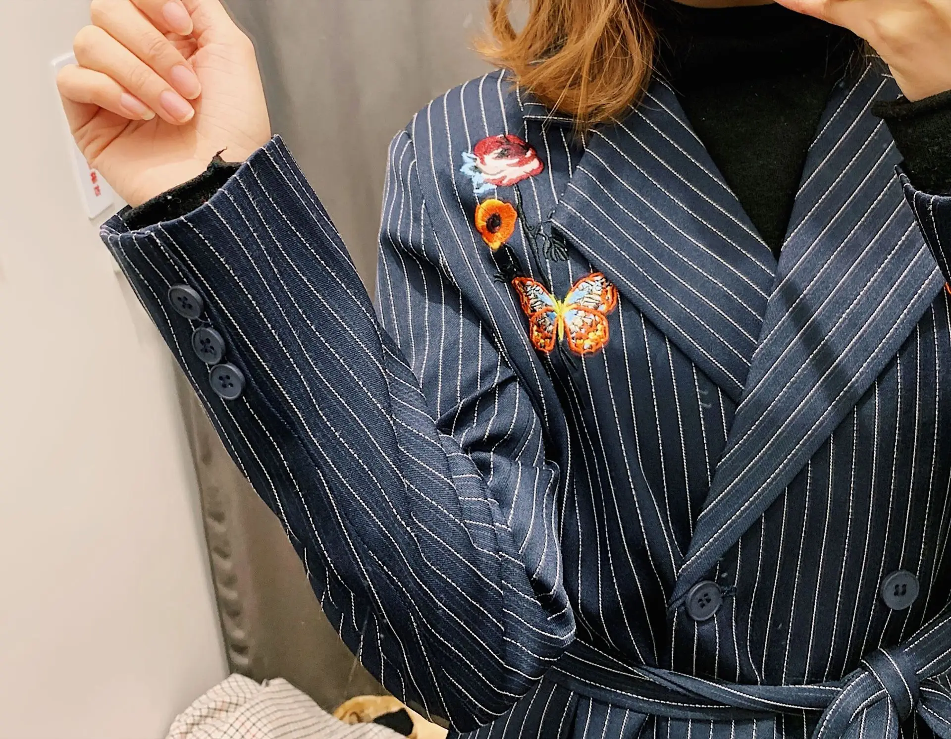 Spring Autumn Suit Long Sleeve Butterfly Embroidery Stripes Double-row Buckle Tie Suit Appliques  Office Lady Women's Blazers