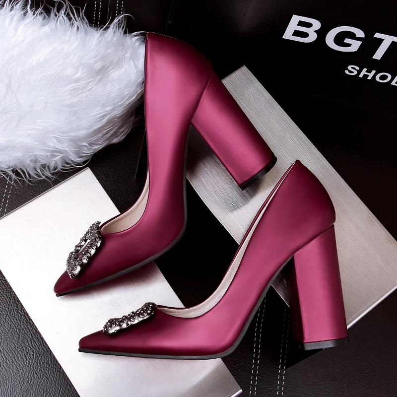

2019 spring new pointed women's shoes high heel thick with wedding shoes rhinestones square buckle shallow mouth women's shoes