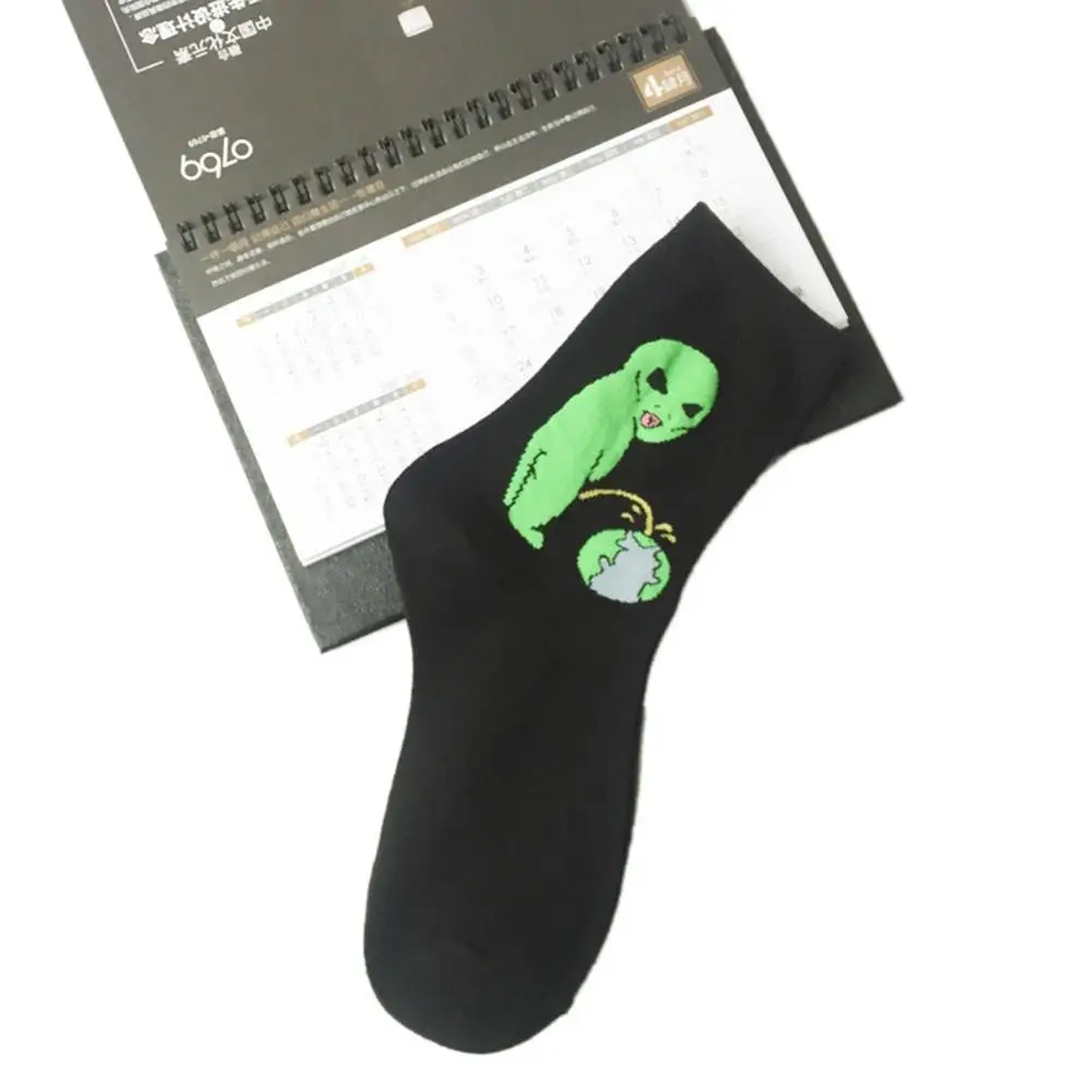 New Women Men Unisex Cute Cotton Sock Lord Alien Cat ET Printing Black White Casual Character Socks EU38-46,US 6.5-12 - Цвет: Alien 1