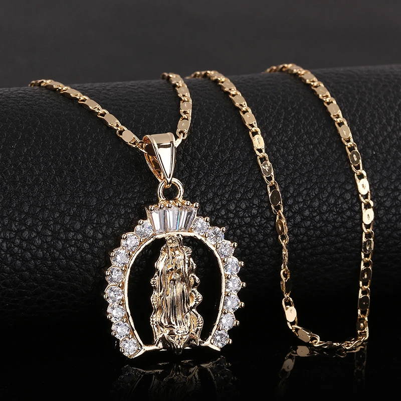 Necklaces (7)