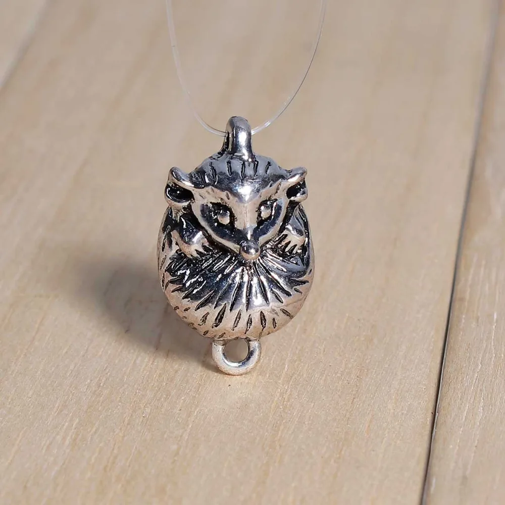 

DoreenBeads Zinc Based Alloy Connectors Hedgehog Animal Antique Silver Color Accessories 22mm( 7/8") x 13mm( 4/8"), 5 PCs