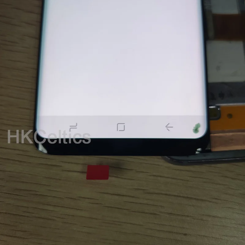 Samsung-s8-plus-lcd-with-spot-on-the-middle-of-screen-(6)