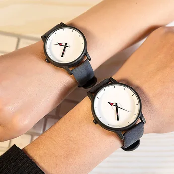 

2017 gift creative simple design brief face with a red pointer Camouflage leather band waterproof young and fashion quartz watch