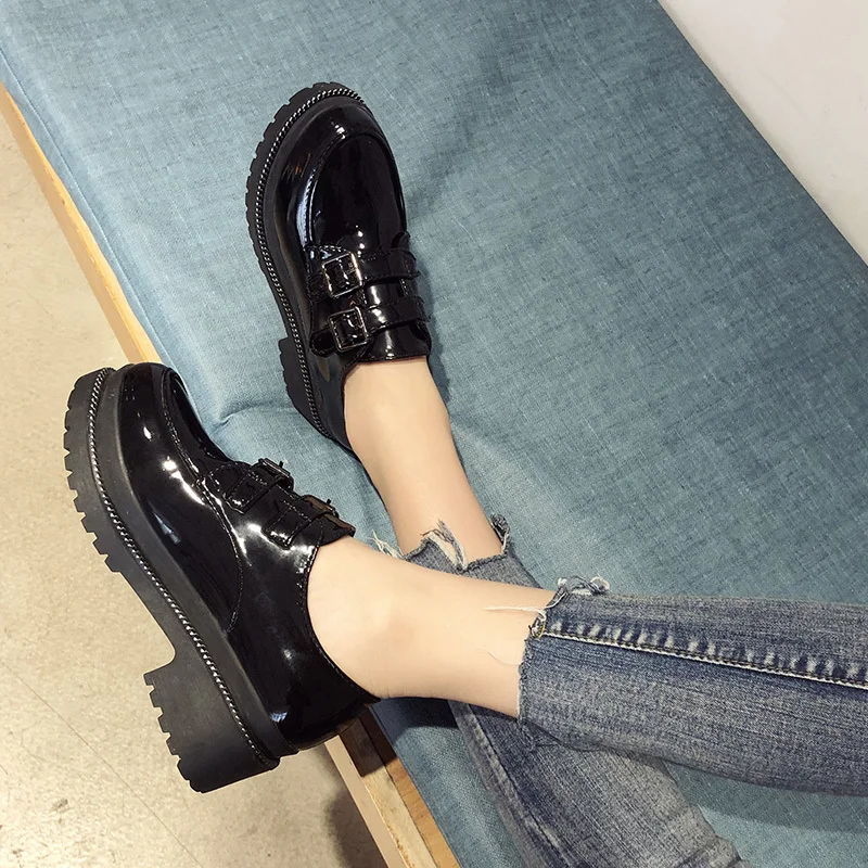 Черные туфли на толстой подошве без шнуровки espadrilles Лоферы с металлическим