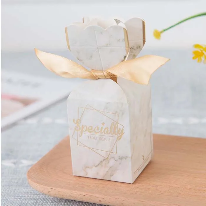 

30pcs/50pcs Vase Shape Candy Box wedding Gift Box chocolate boxes Baby Shower Favor Box with ribbon