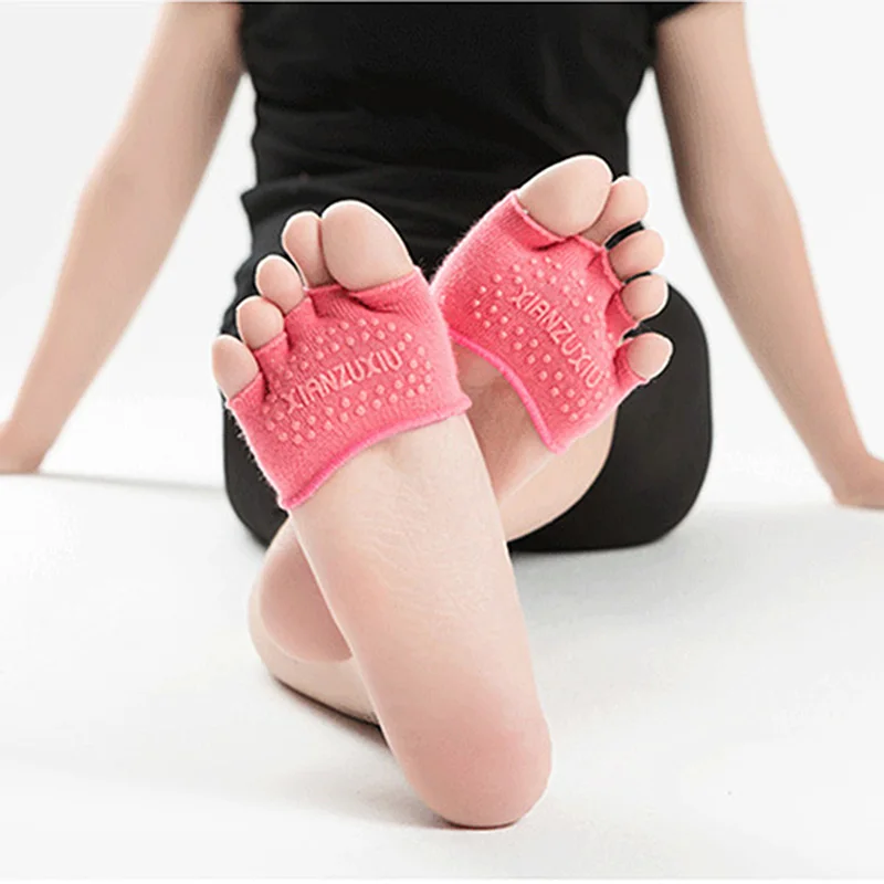 

UNIKIWI.Half palm Womens Five Fingers Pilates Socks.Lady Antiskid Fitness Dance Open Toe Invisible Boat Socks Soks.7 Colors