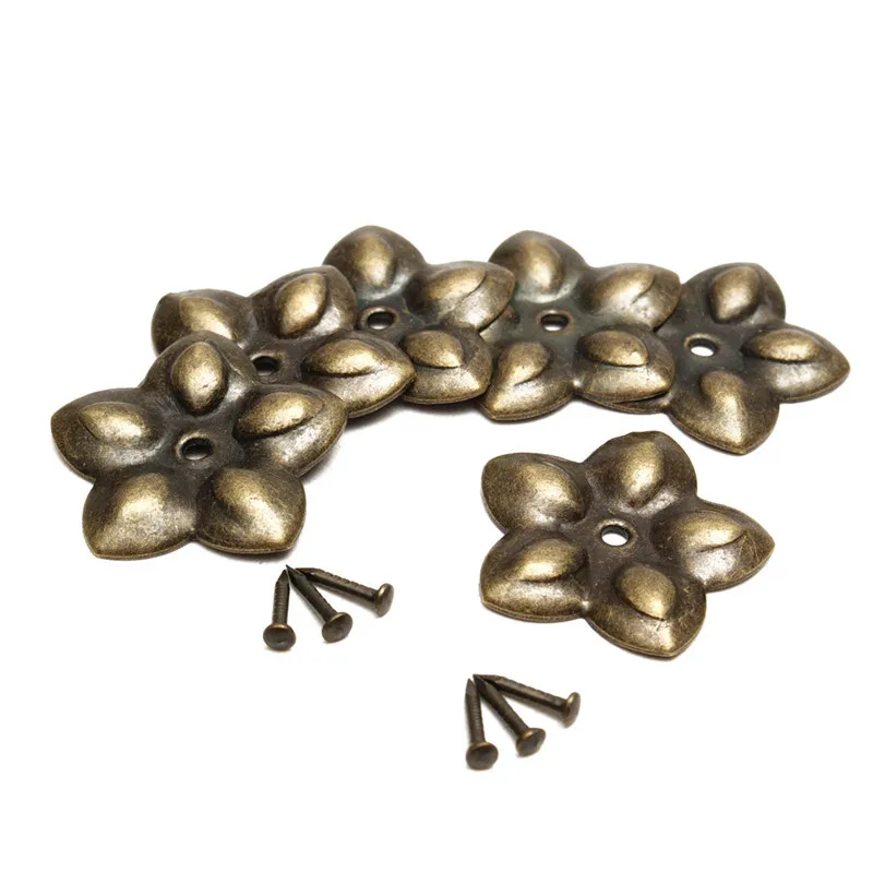 

MTGATHER 100pcs Vintage Bronze Hardware Nails Furniture Decorative Upholstery Tacks Studs Decorative Nails for Jewelry Box