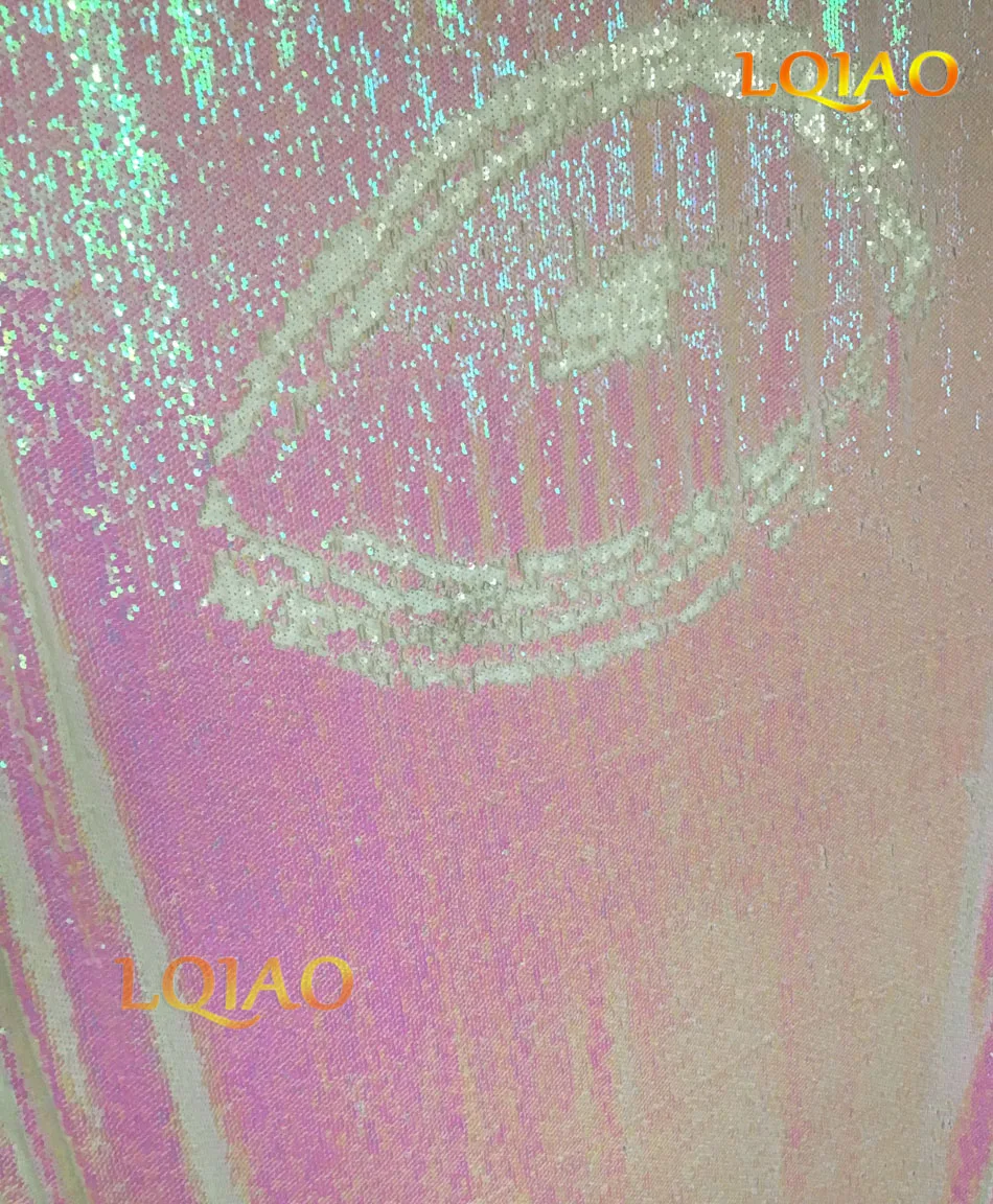 Changed White Reversible Sequin Backdrop-009