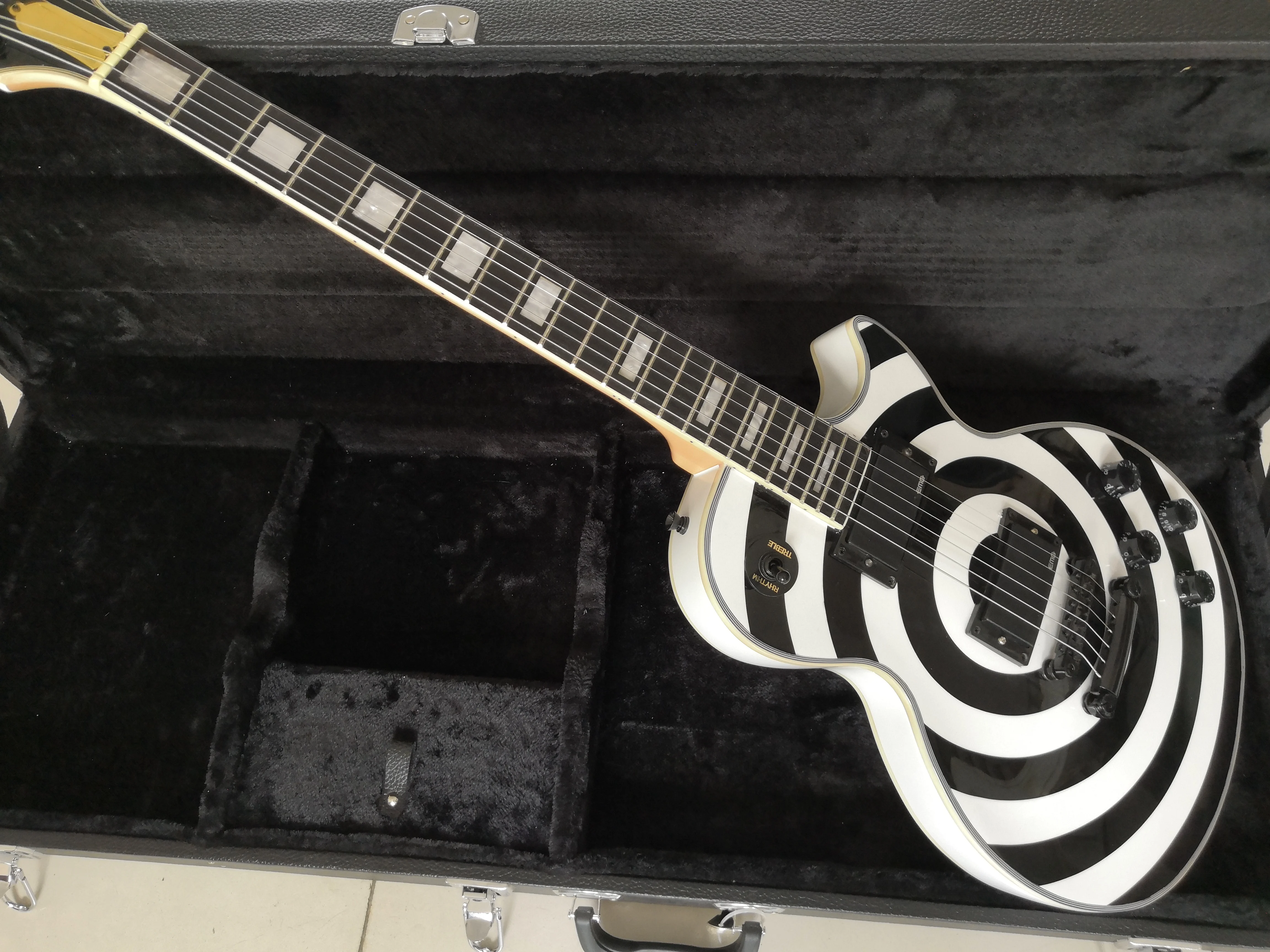 

New Electric Guitar Custom whiter Zakk Guitar with black Hardwares and HH pickups,customized!zk-9