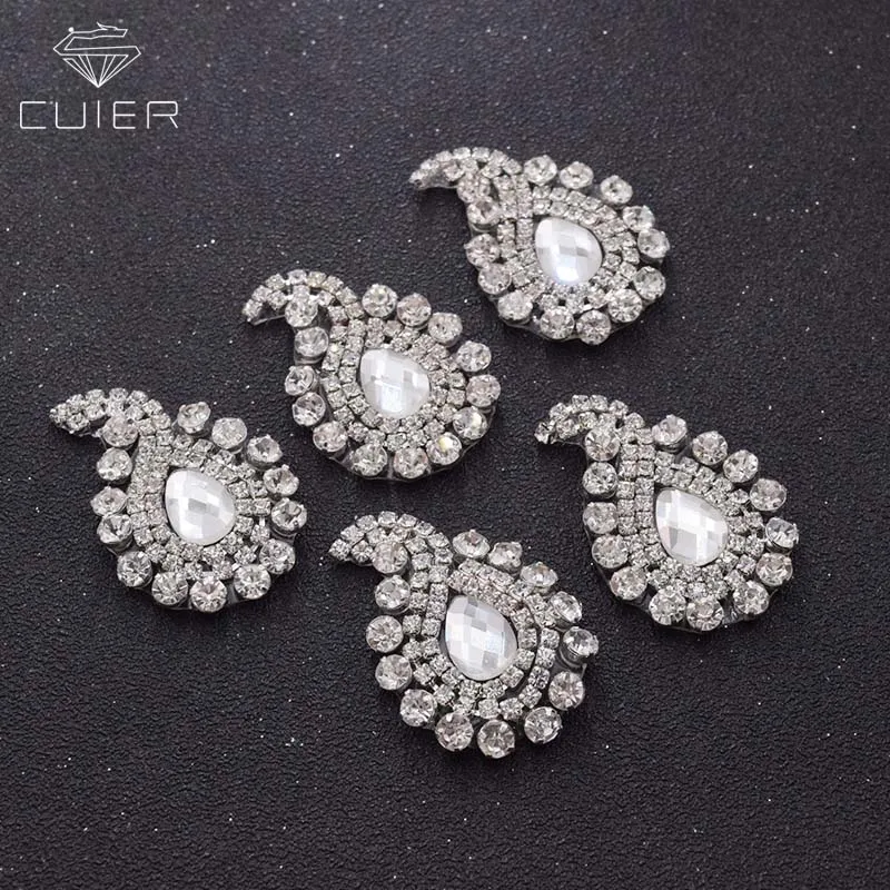 

30pcs/lot Silver plating Iron on rhinestones appliques for wedding dress hot fix crystal patches for women clothings HD-252