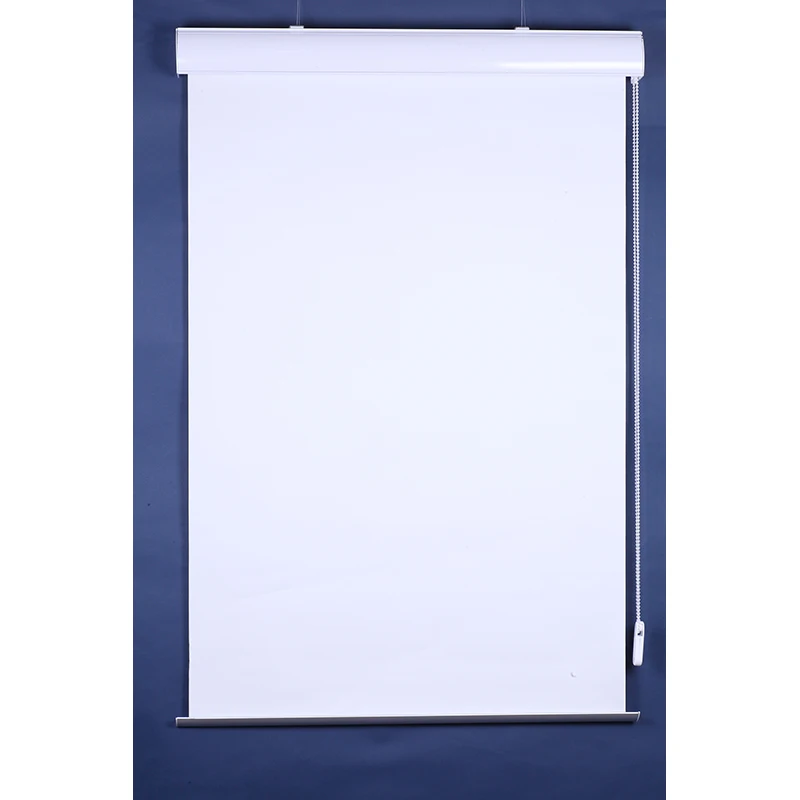 

Blackout white manual roller blind#1
