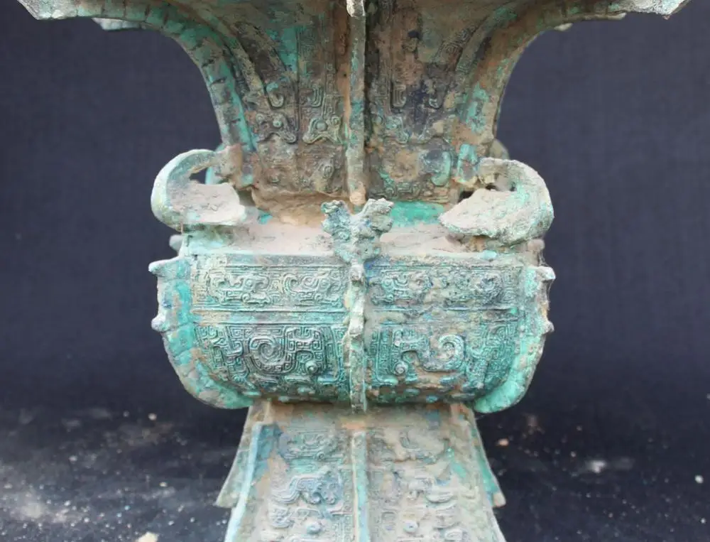 

Collection Chinese Bronze Ancient Dragon Beast Zun Flower Vase Bottle Statue