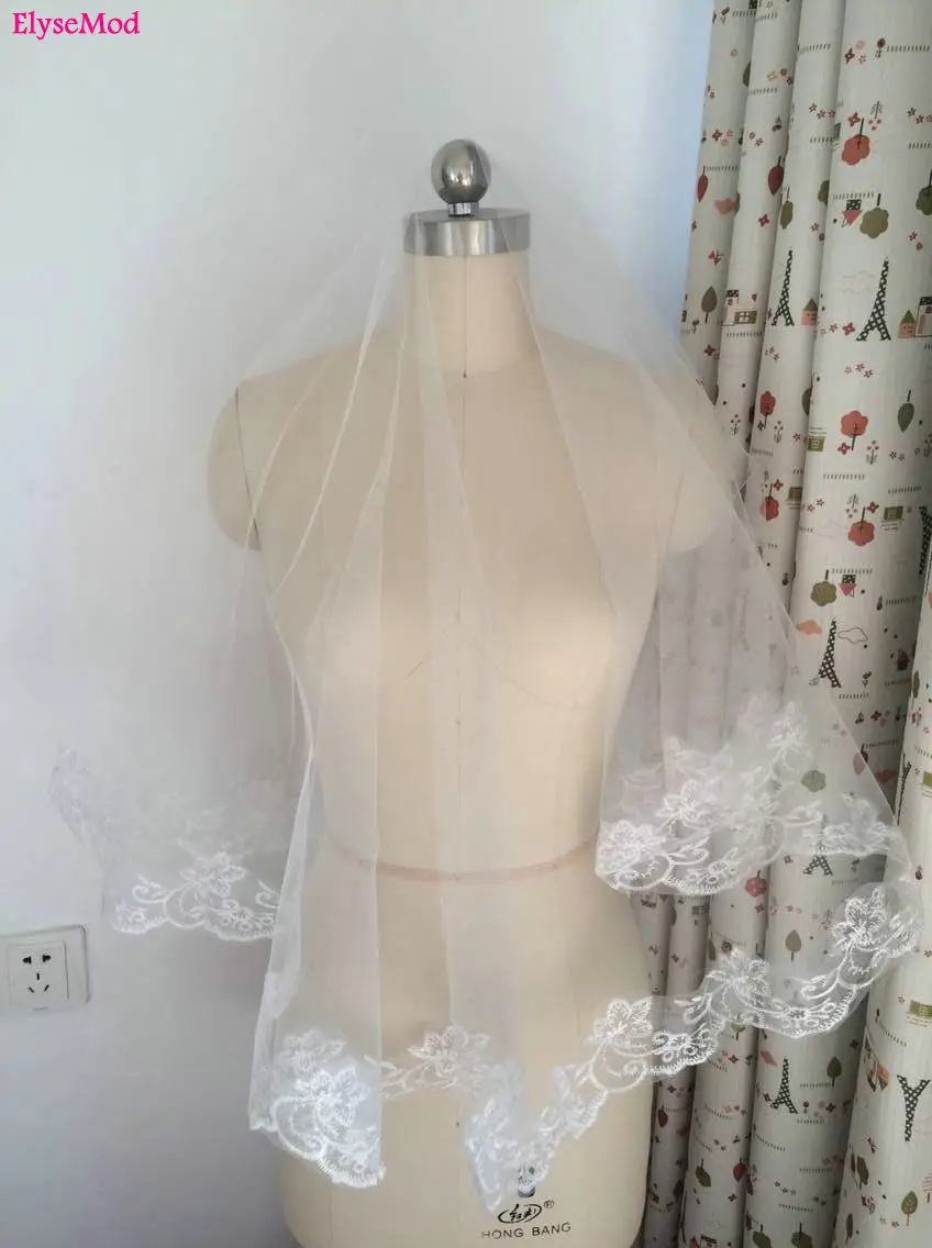 

2018 Elegant Wedding Accessories White Ivory Tulle 1.2 Meters Short Veil Wedding Lace Appliques Bridal Veils