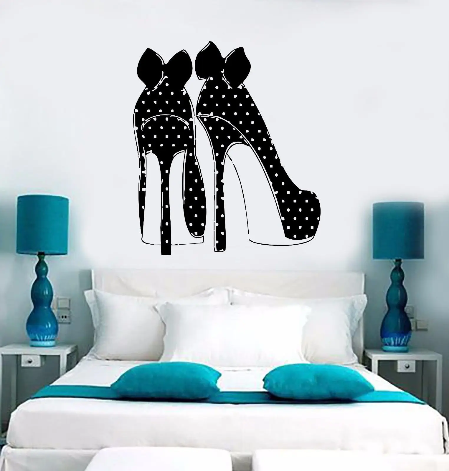 

Wall Stickers Vinyl Decal Sexy High Heel Shoes with Polka Dots and Bows Home Living room Decoration Mural Bedroom decor W174