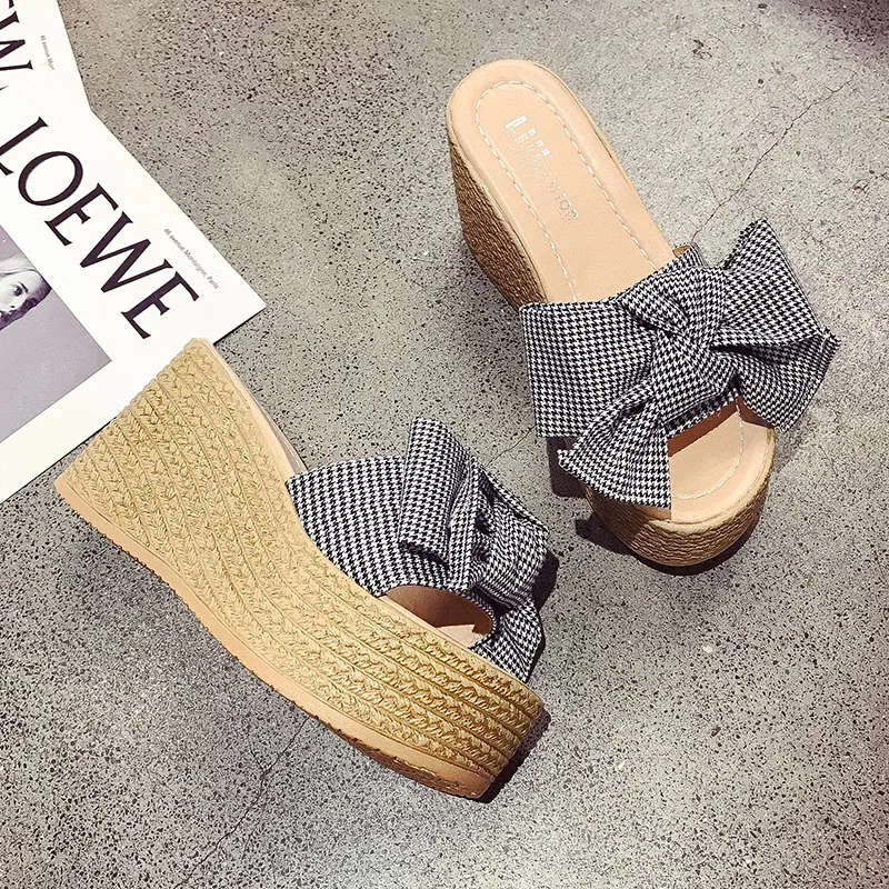 

2019 New Designer Summer Bow Women's Sandals Peep-Toe Woman flip flop Slippers Casual Wedges For Women Butterfly-knot Slides