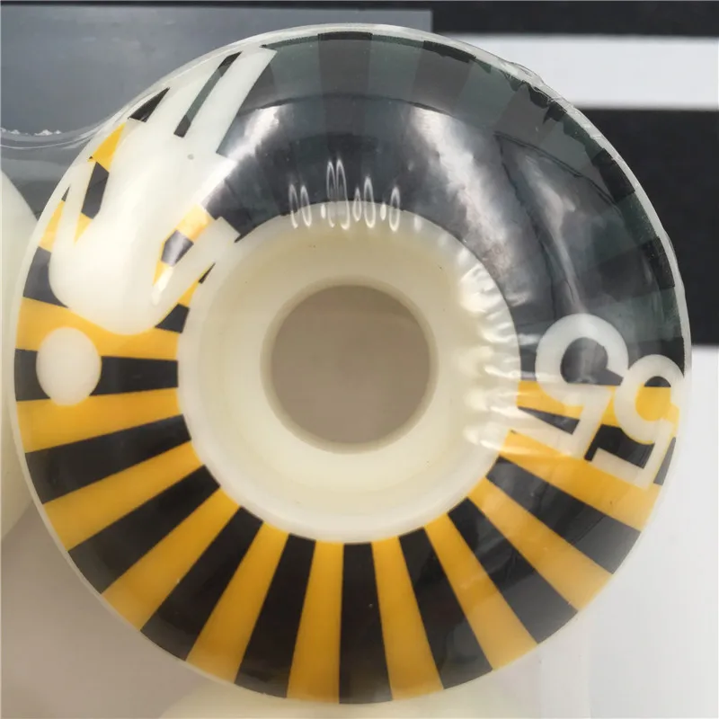 SKATEBOARD WHEEL (109)