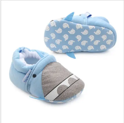 Детская Хлопковая обувь с помпонами для маленьких девочек; детские Нескользящие кроссовки с мягкой подошвой для новорожденных; мокасины для малышей