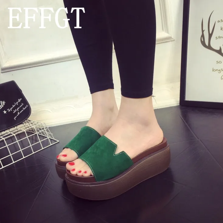 

EFFGT 2018 new summer fashion waterproof ladies Scrub slippers platform wedge sandals thick high-heeled slipper flip flops V658