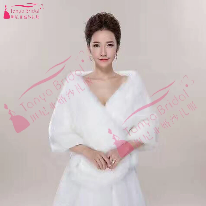 Winter Wedding Dresses with Fur