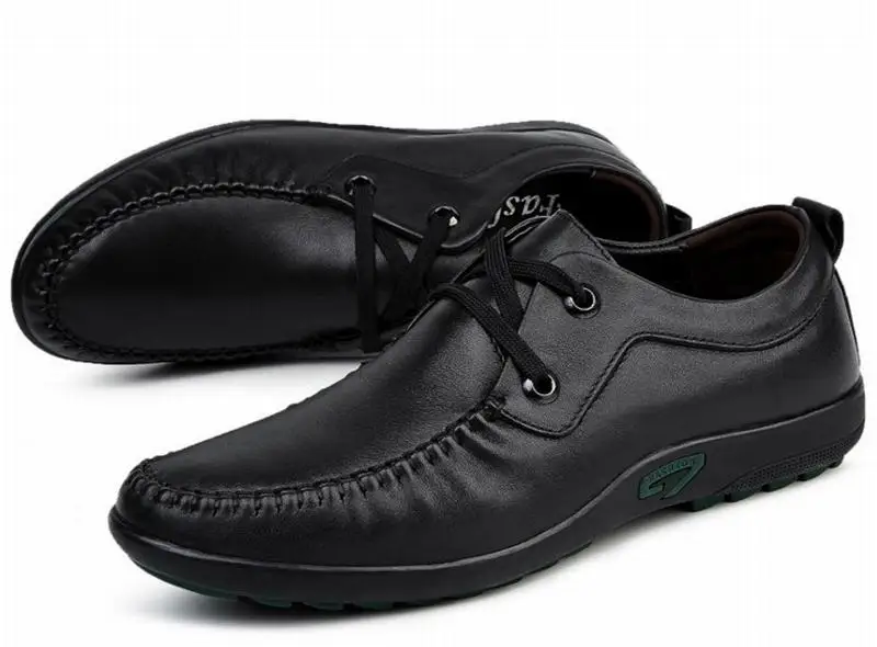 Новые дышащие мужские туфли на плоской подошве из натуральной кожи с вырезами Мужская Летняя обувь удобная обувь мягкие мужские лоферы повседневные туфли