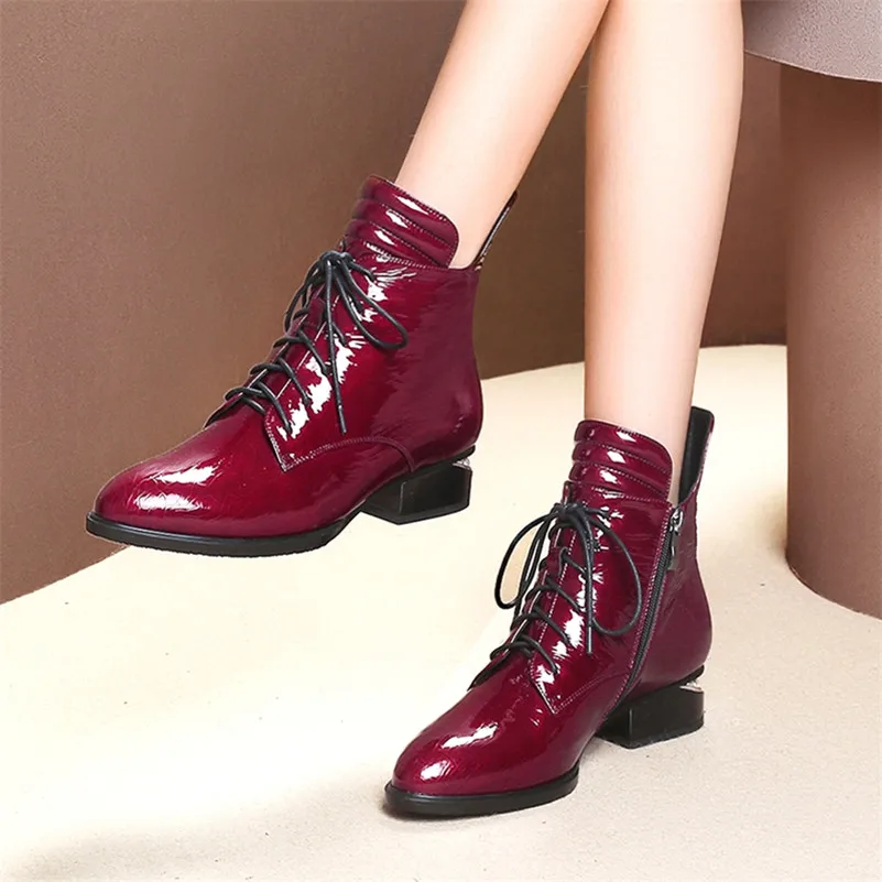 FEDONAS 1/модные женские ботильоны; сезон осень-зима; Теплая обувь из лакированной кожи на высоком каблуке; женские ботинки с перекрестной шнуровкой и круглым носком