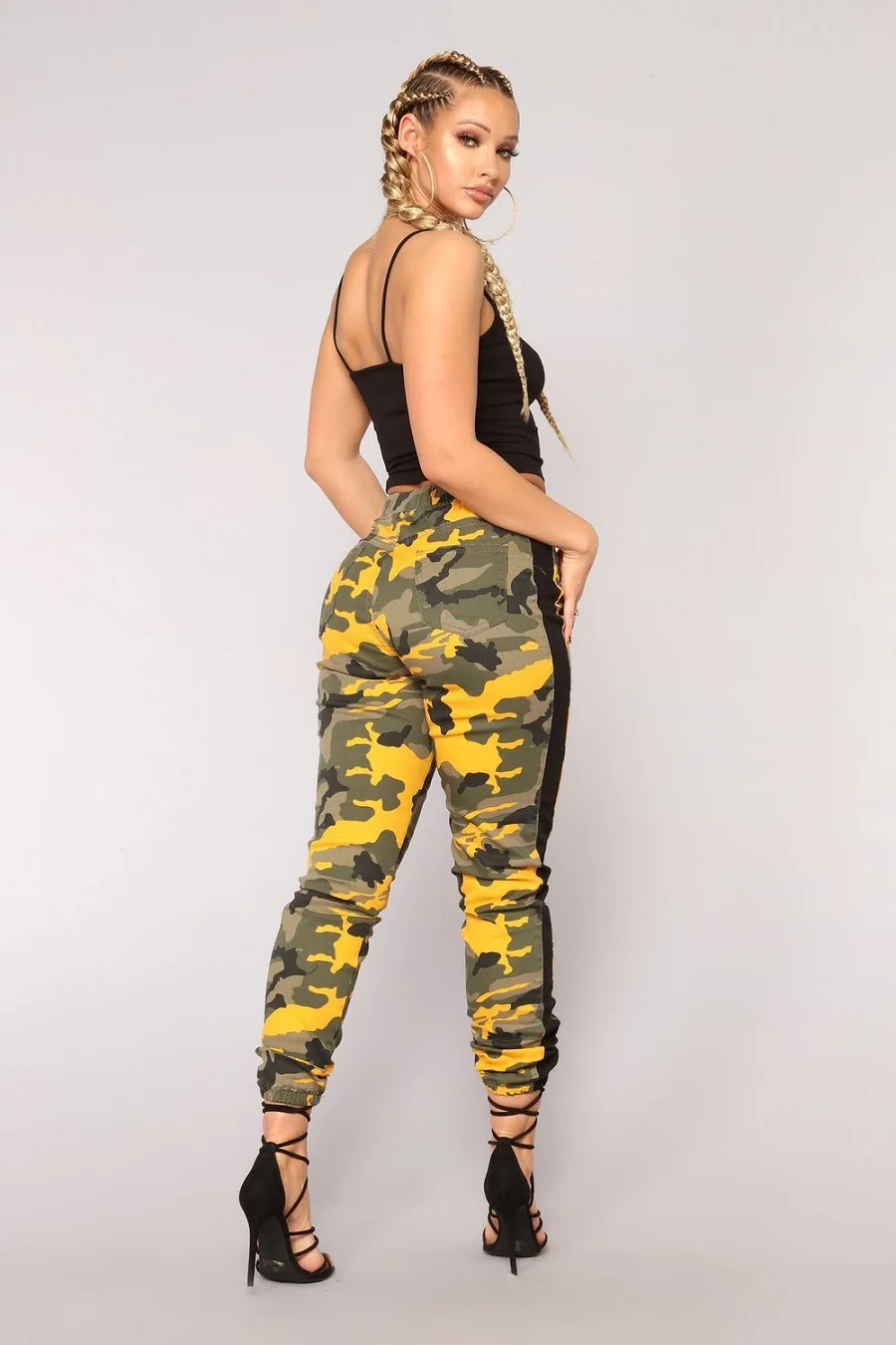 camo-pants-women