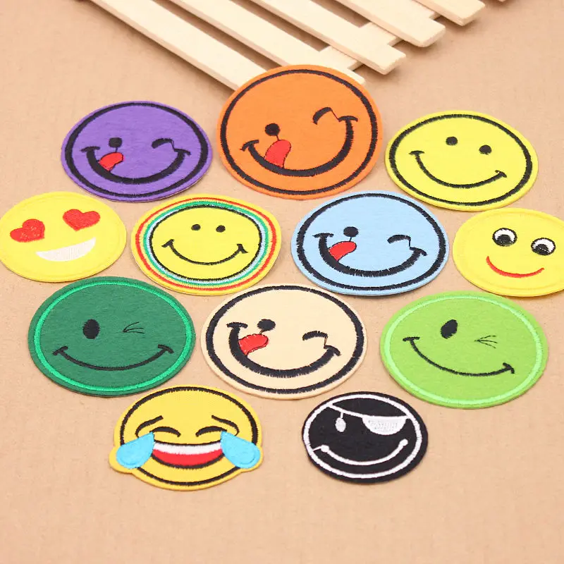 

2Pcs Cartoon Smiley Face Patch Computer Embroidery Badges Can Be Hand Sewing Ironing Sticker On Cloth Garment Hat Accessories