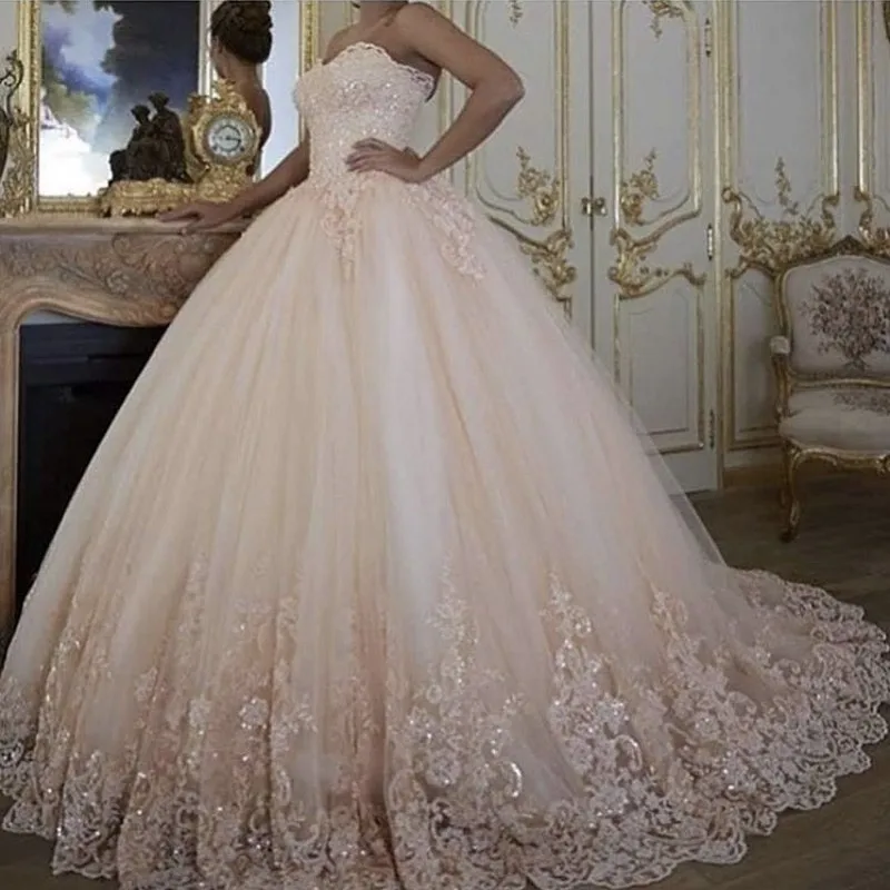 

Light Champagne Color Sweetheart Sleeveless Floor Length Tulle Sequins Lace Applique Ball Gown Wedding Dresses Lace Bride Gowns
