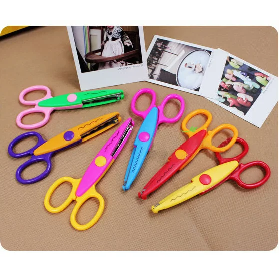 

Random Color 1Set/6pcs Design Decorative Wave Lace Edge Craft School Scissors DIY For Scrapbook Handmade Kids Artwork Card Safe