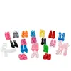 10 pares de zapatos de muñeca moda colorido lindo estilos diferentes surtidos tacones altos ropa para Barbie Doll accesorios del regalo del bebé ► Foto 2/6