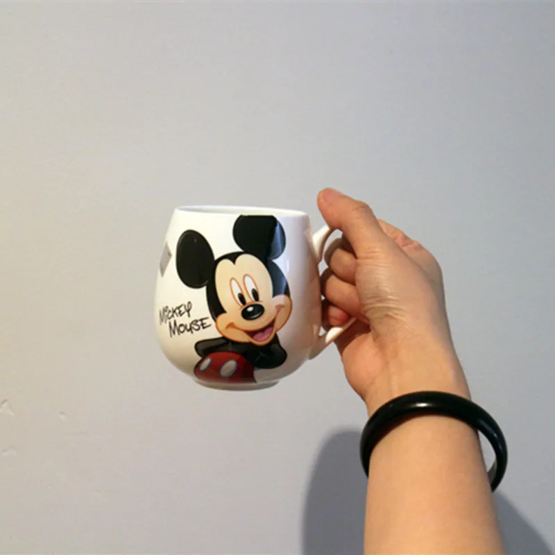 Мультяшная кружка Микки Минни керамические чашки молоко 320 мл креативная модная парная кружка кофейная чашка для воды Милая чашка для завтрака Рождественский подарок - Цвет: Mickey