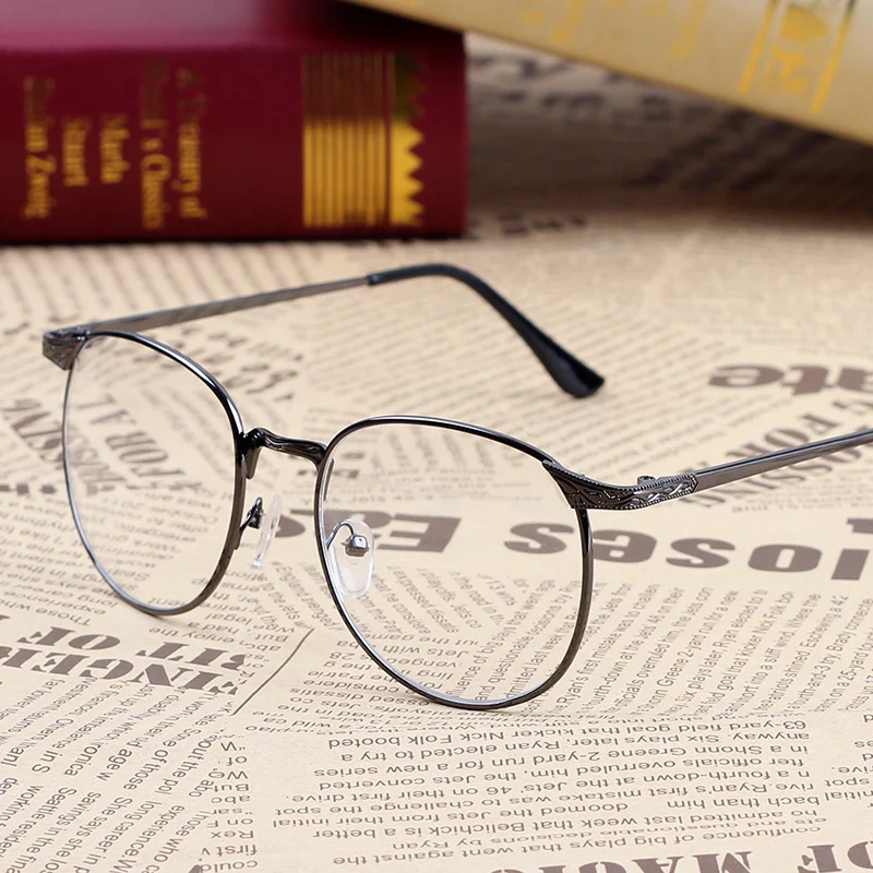 reading glasses with clear glass on top
