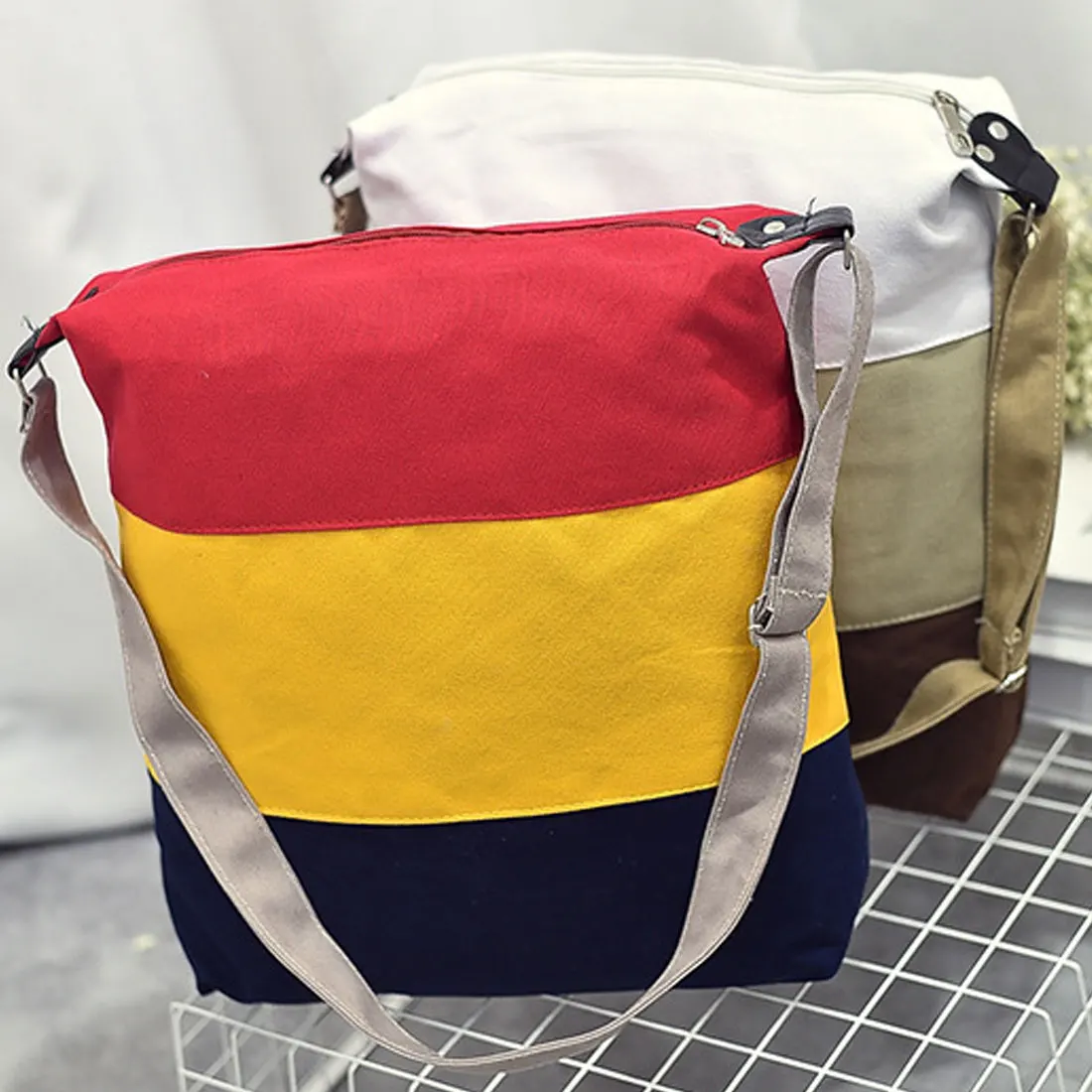 

2019 New Arrival Kvky Large Locket Patchwork Color Handbags Canvas Bag Stitching Shoulder Portable Diagonal Package For Women