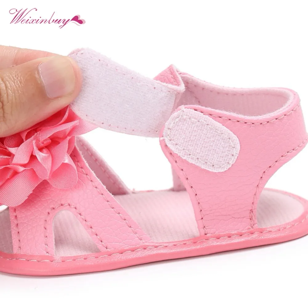 Weixinbuy/летние милые детские сандалии для девочек цветок принцесса Bebe младенческой малыша на мягкой подошве Обувь сандалии для новорожденных