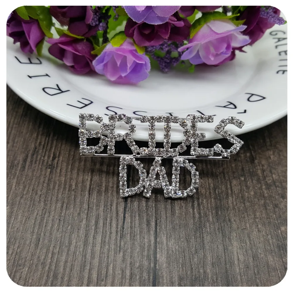 брошь буква а. буквы бисером брошь. оригинальные броши из бисера. брошь с текстом. брошка слова из букв.