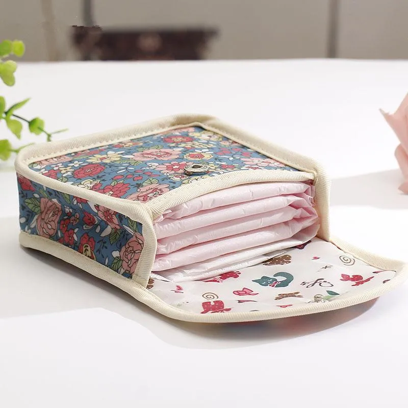 

Sanitary towel bag, large capacity Korean version waterproof sanitary napkin aunt towel storage bag avoid awkward cute and p