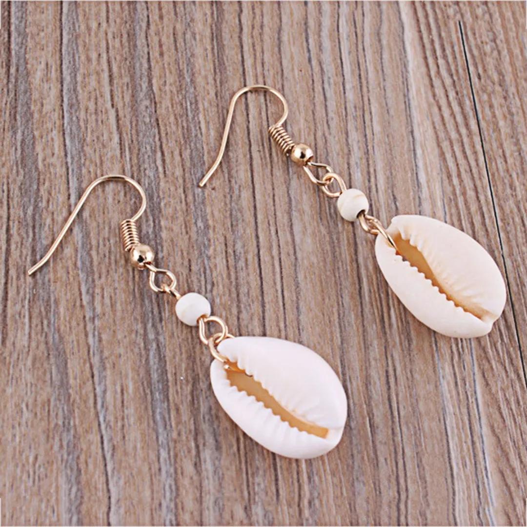 Fashion Women Natural Shell Drop Earrings Bohemian Style Summer Conch Shell Handmade Gold Hook Simple Long Earring oorbellen