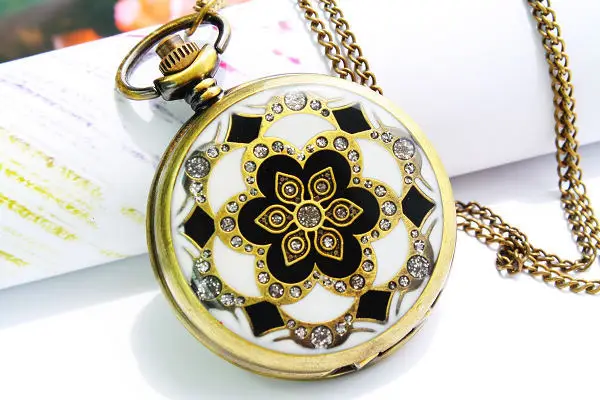cartoon vintage gualian Pocket & Fob watch diameter 4.5cm Pocket & Fob watch cartoon vintage gualian Pocket & Fob watch diameter 4.5cm Pocket & Fob watch