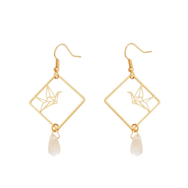 Original design fashion girl temperament feeling drop earrings earrings hollow out art wholesale fashion popular earrings Original design fashion girl temperament feeling drop earrings earrings hollow out art wholesale fashion popular earrings